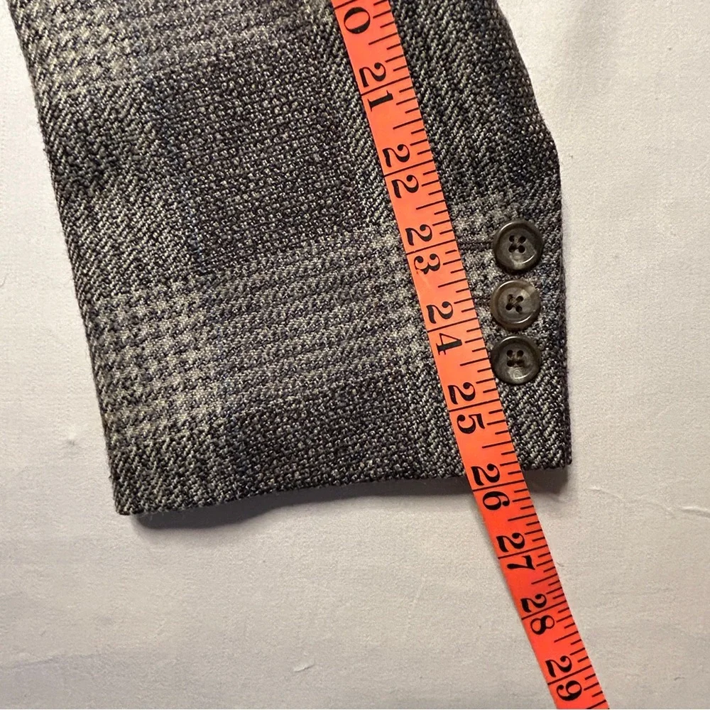 Vintage Neiman Marcus Gray Plaid Windowpane Blazer Sport Coat 43R Wool Tweed‎